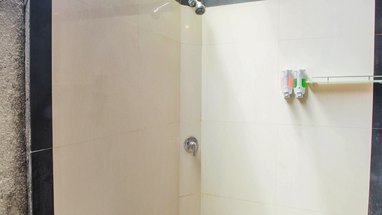 Photo of Bathroom in Mushroom Bay