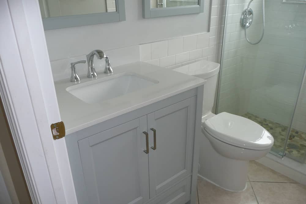 Photo of Bathroom in Sunset Lakes