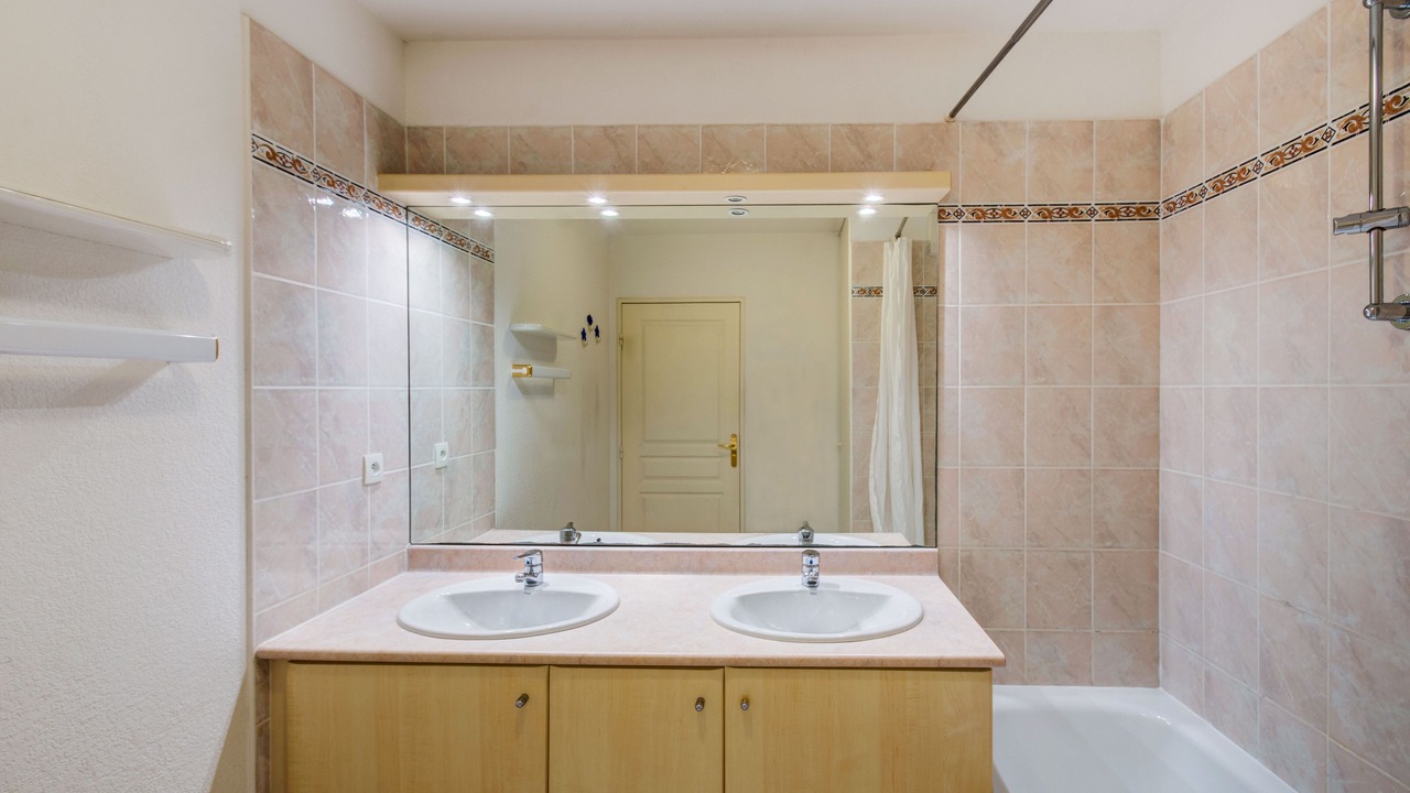 Photo of Bathroom in Saint-Aygulf