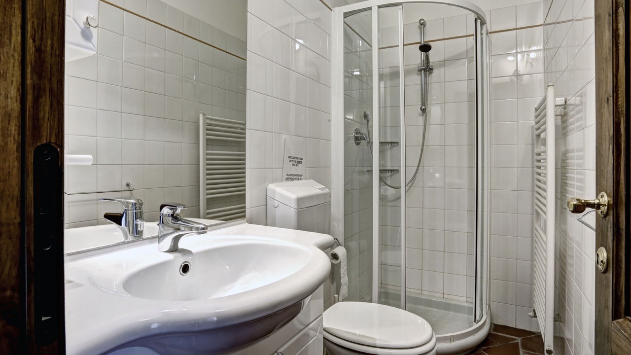Photo of Bathroom in Gaiole in Chianti