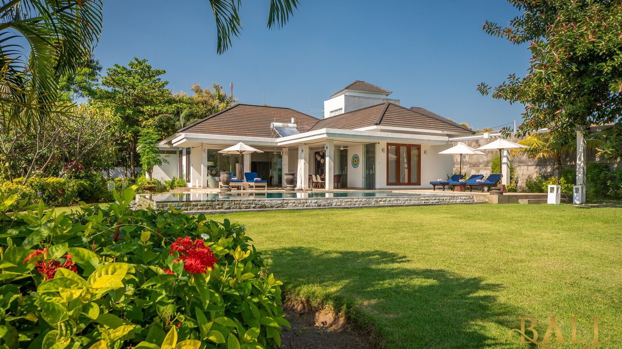 Photo of Outdoor in Umeanyar