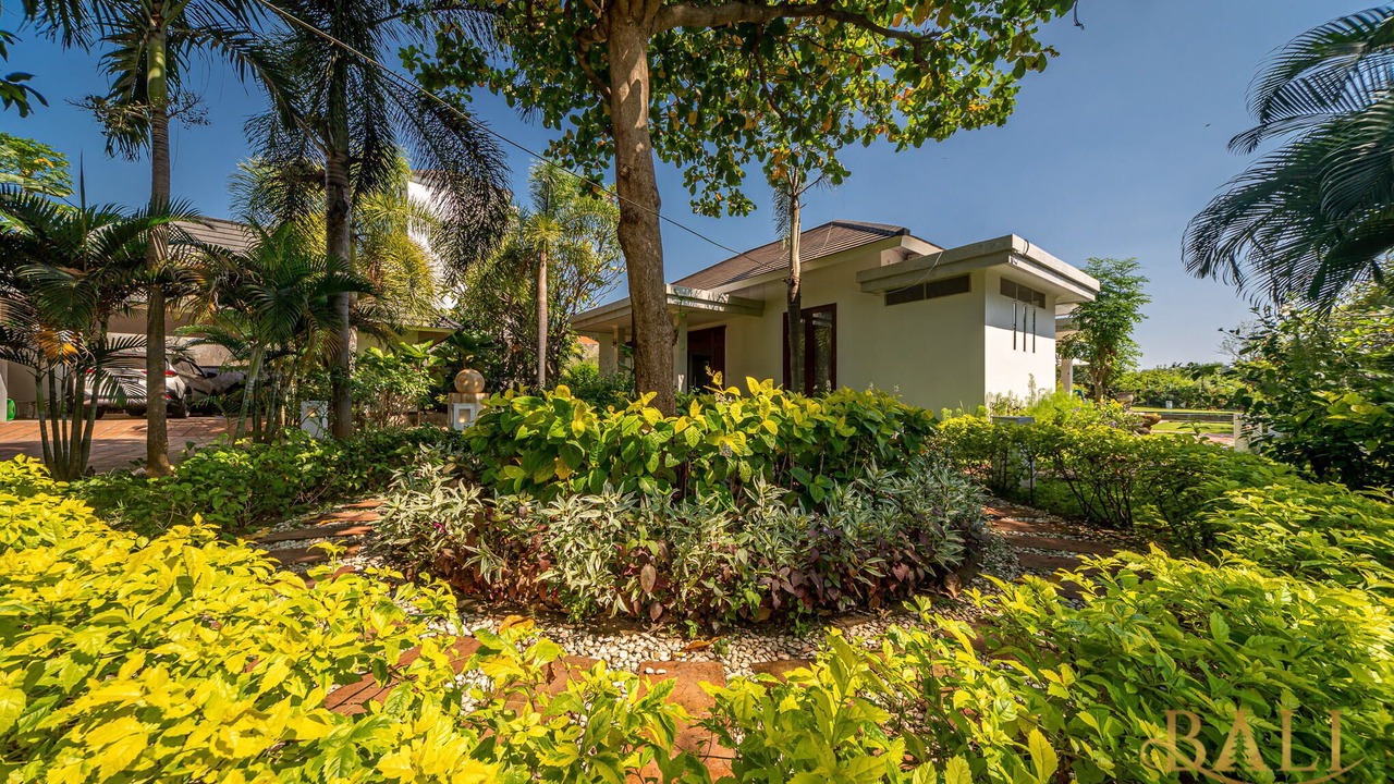 Photo of Outdoor in Umeanyar