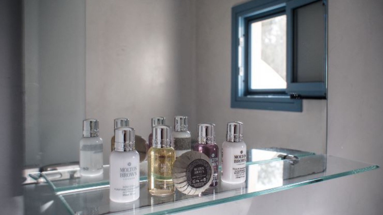 Photo of Bathroom in Perissa