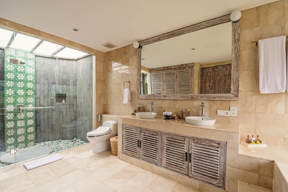 Photo of Bathroom in Sidemen