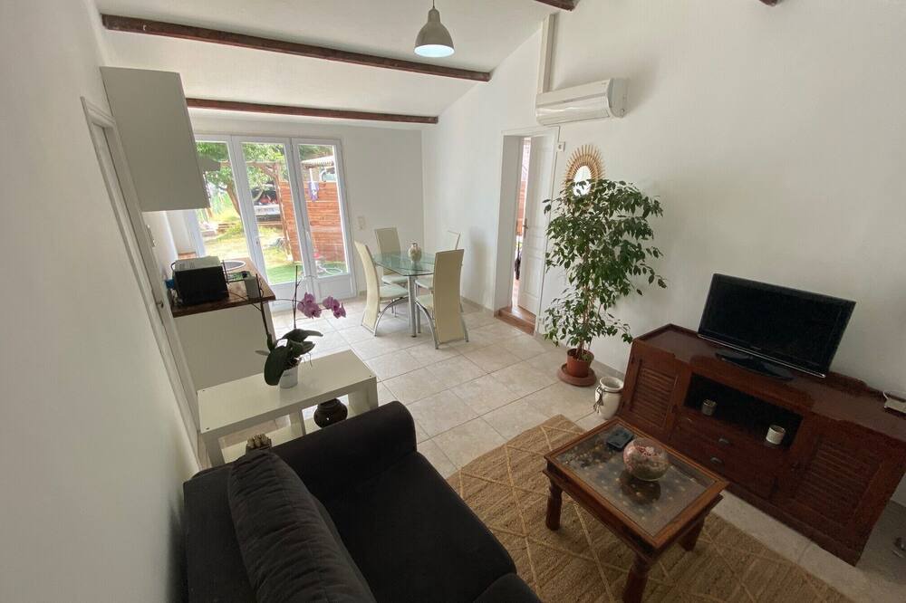 Photo of Livingroom in Saint-Andre-de-la-Roche