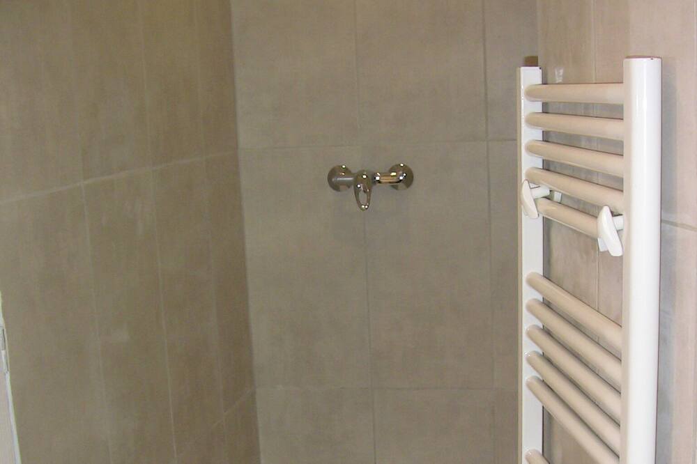 Photo of Bathroom in Saint-Andre-de-la-Roche