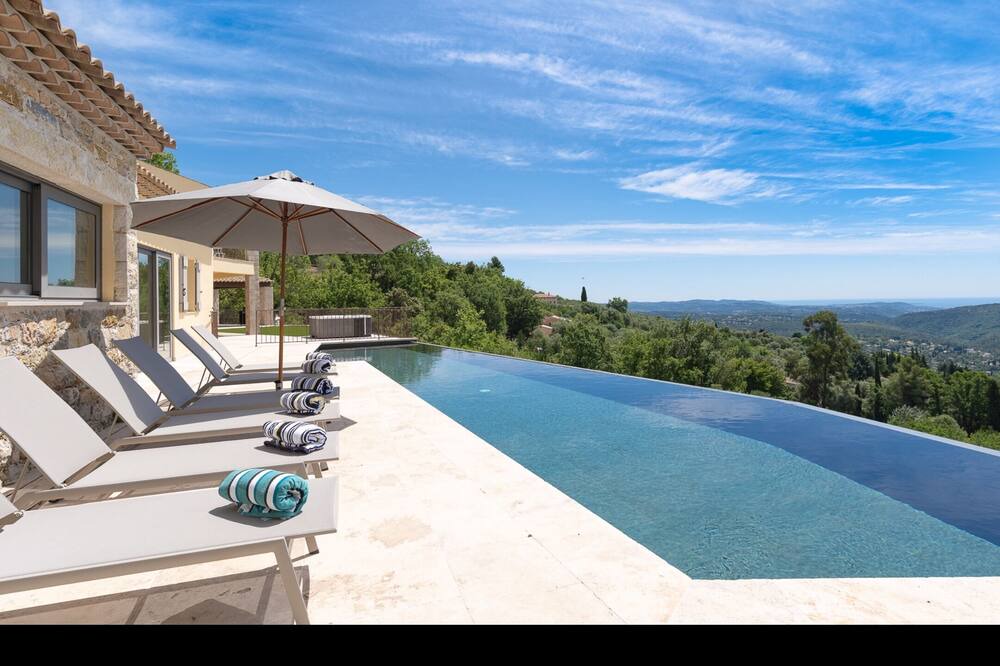 Photo of Outdoor in Speracedes