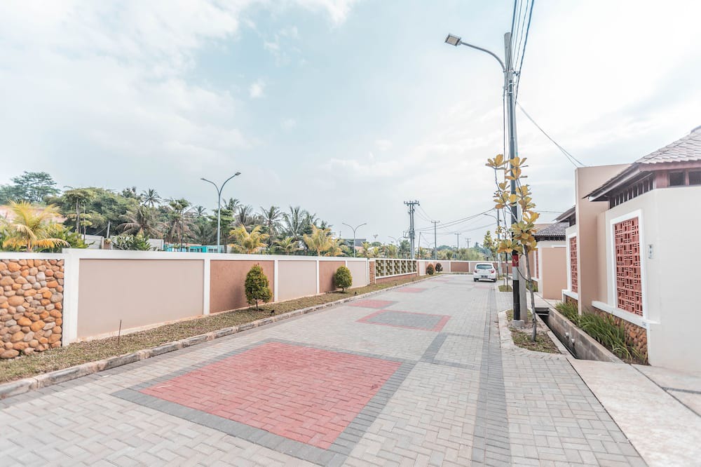 Photo of Outdoor in Bandulu