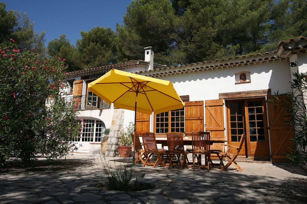 Photo of Patio Balcony in Tourrettes-sur-Loup