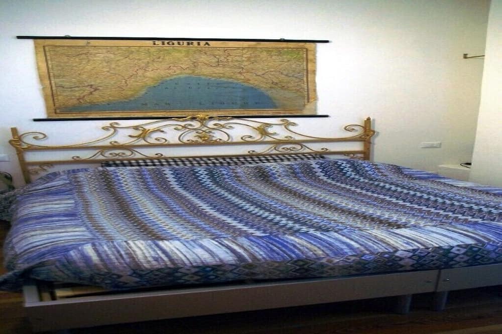 Photo of Bedroom in Fosdinovo