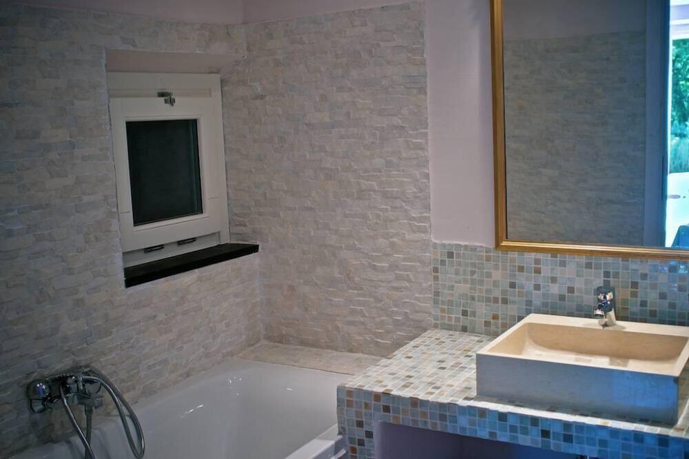 Photo of Bathroom in Levanto