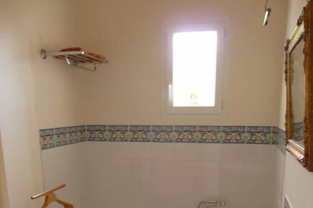 Photo of Bathroom in Colomars