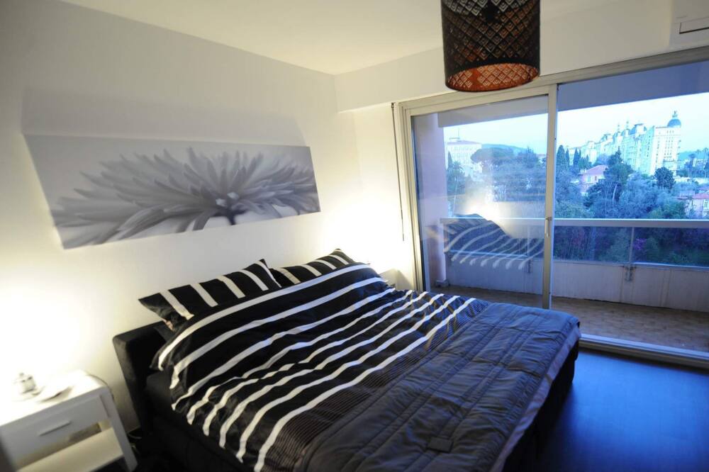 Photo of Bedroom in Cimiez