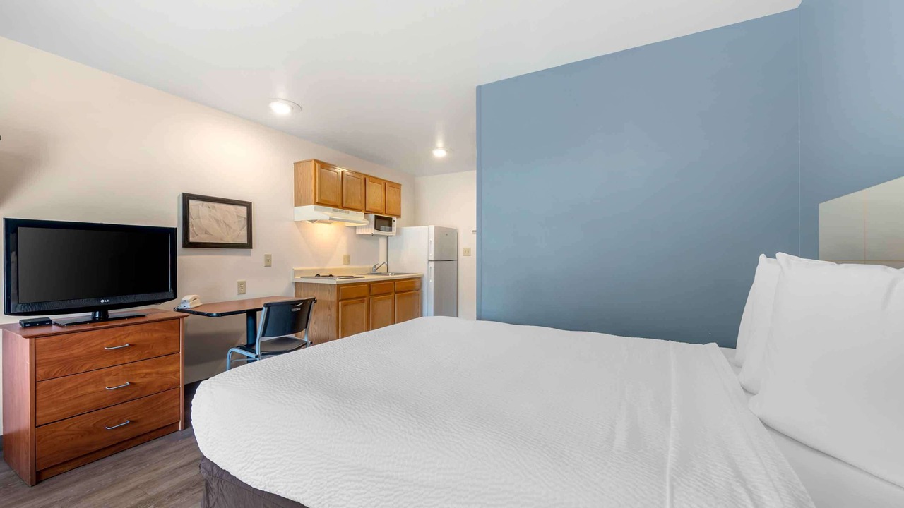 Photo of Bedroom in Azalea Park