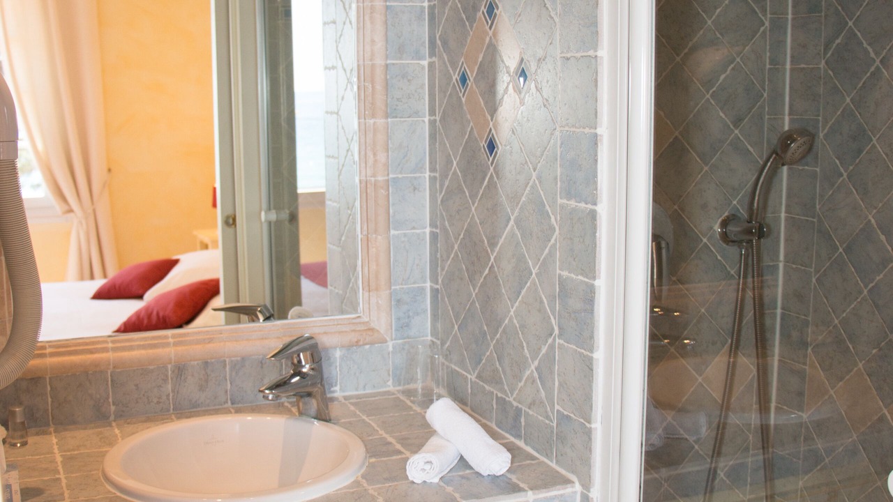 Photo of Bathroom in Plage de la Garonnette