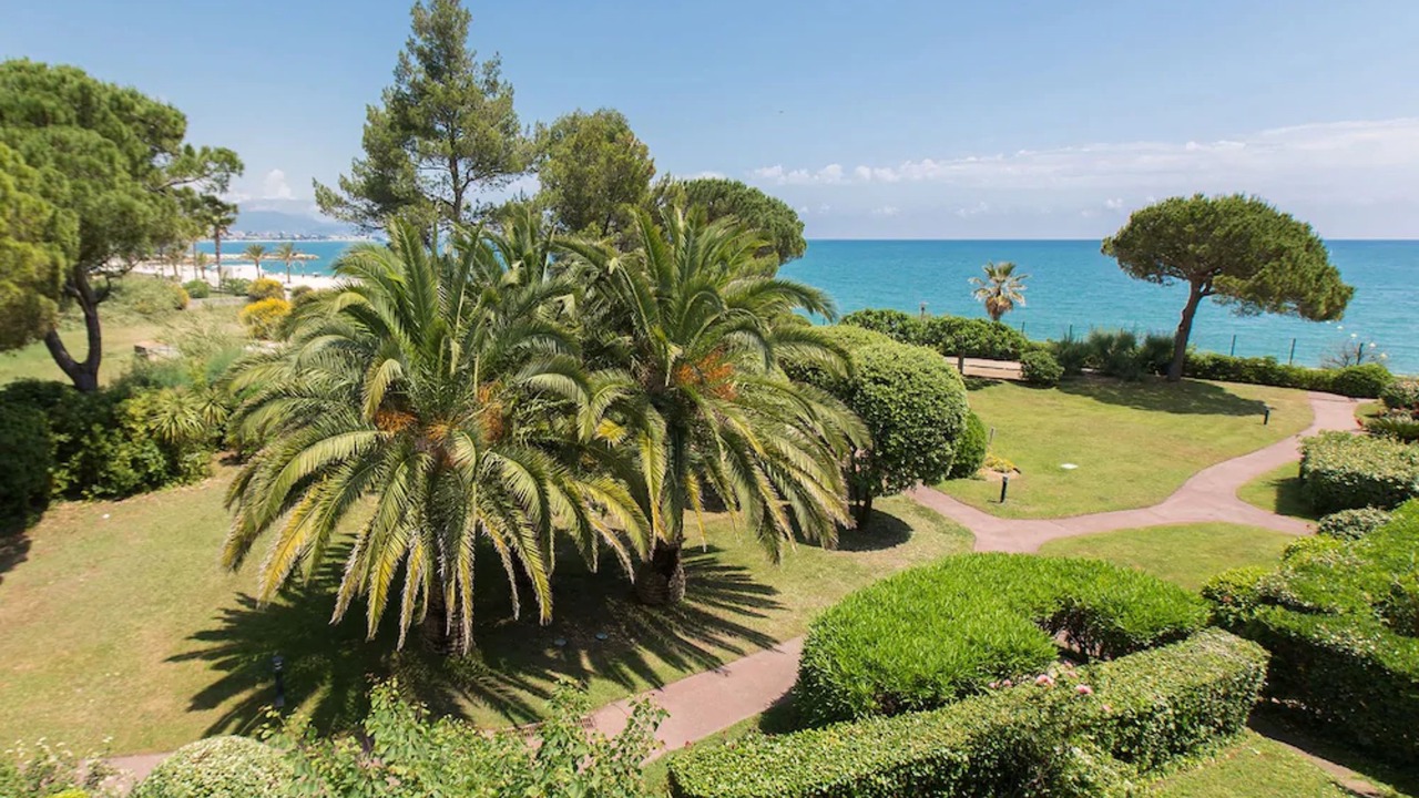 Photo of Outdoor in Villeneuve Loubet Beach