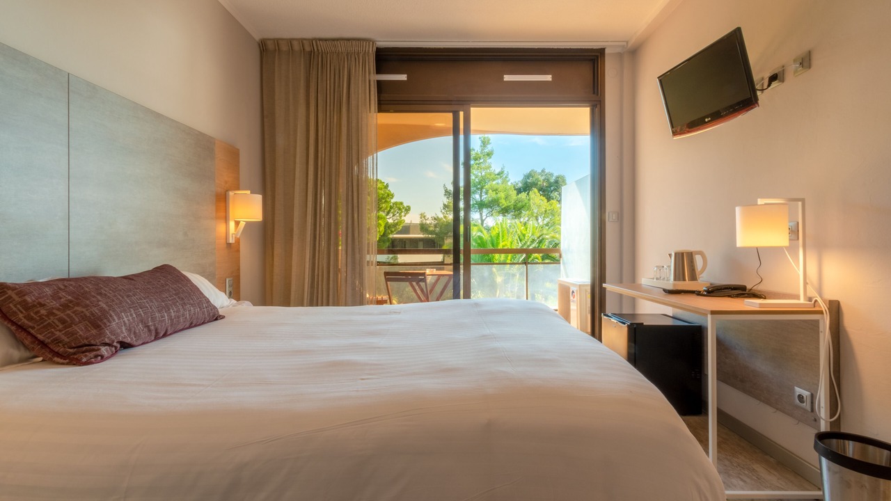 Photo of Bedroom in Villeneuve Loubet Beach