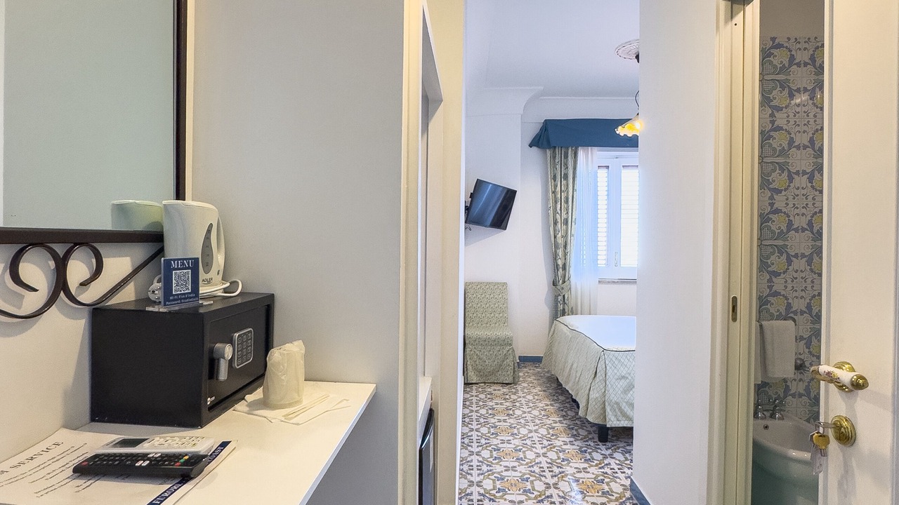 Photo of Bedroom in Furore
