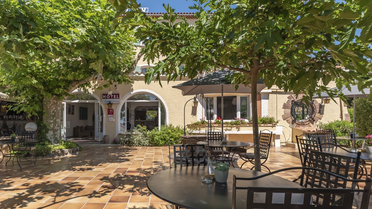 Photo of Patio Balcony in Agay