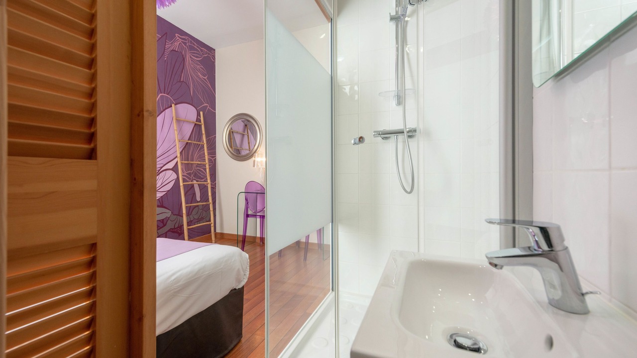 Photo of Bathroom in Juan-les-Pins