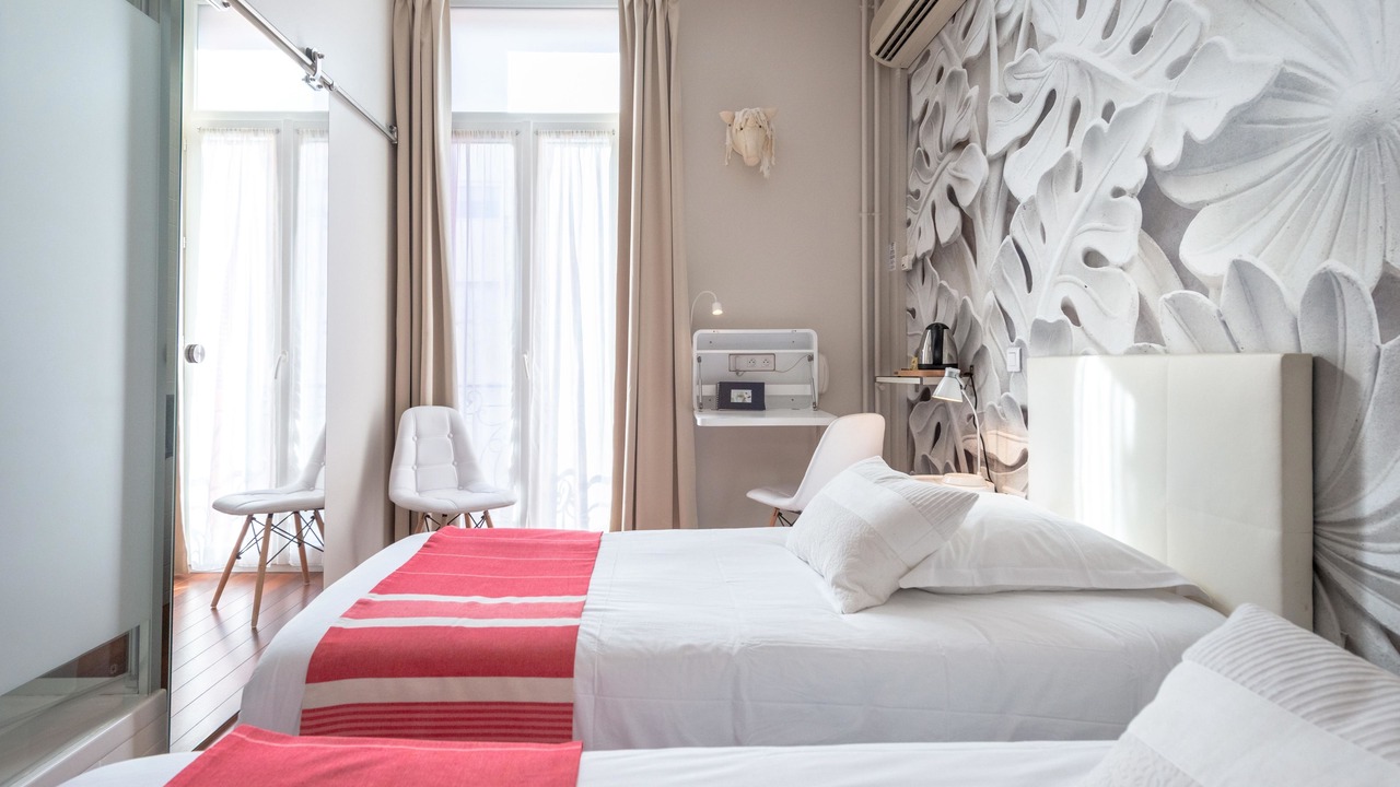 Photo of Bedroom in Juan-les-Pins