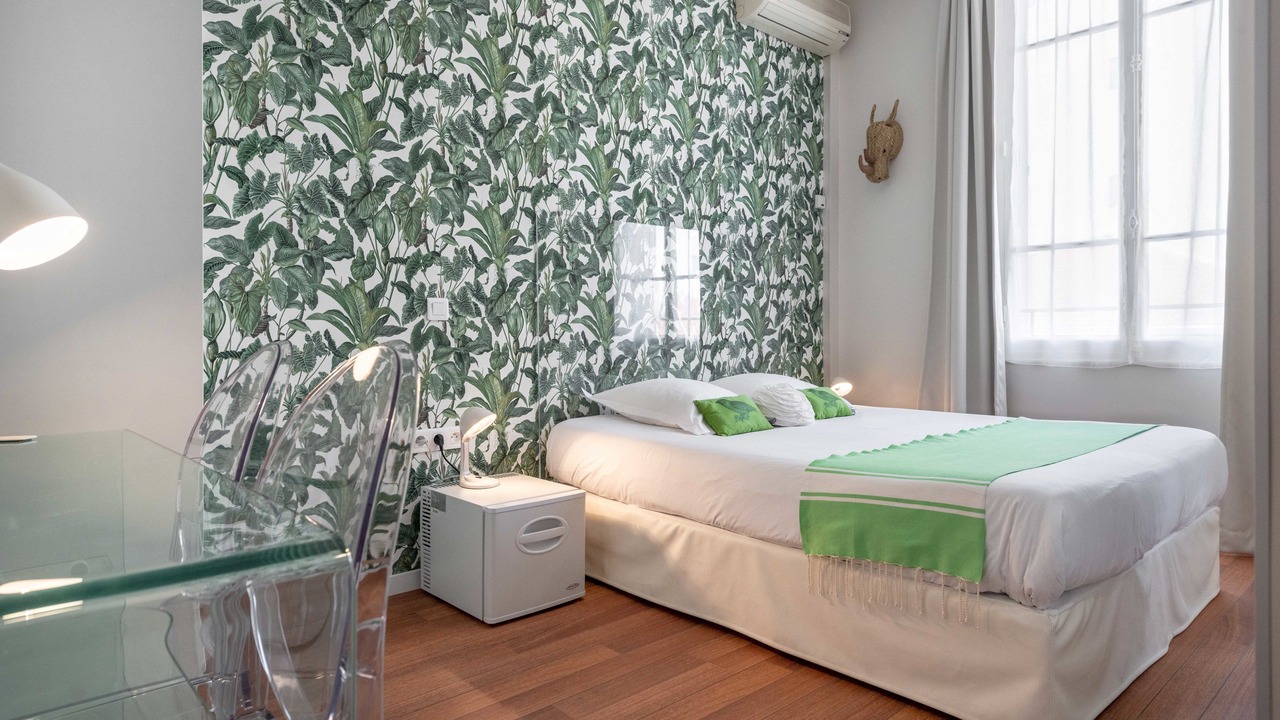 Photo of Bedroom in Juan-les-Pins