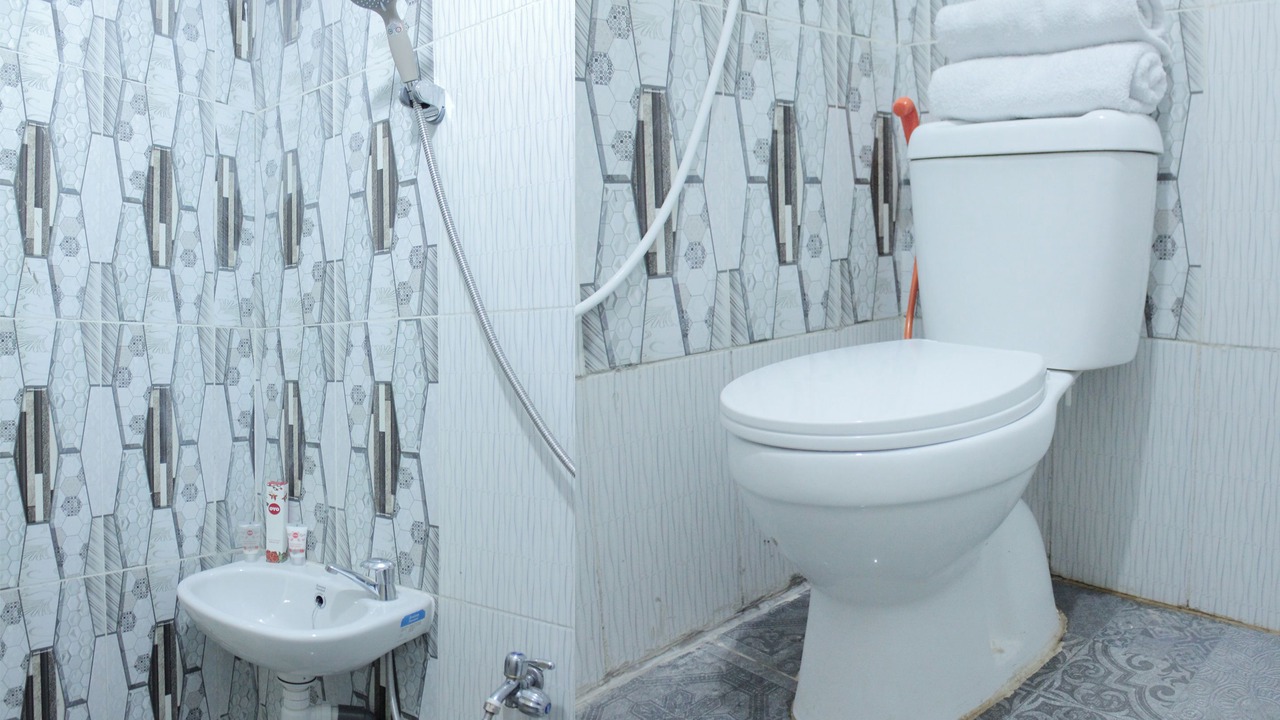 Photo of Bathroom in Pagedangan