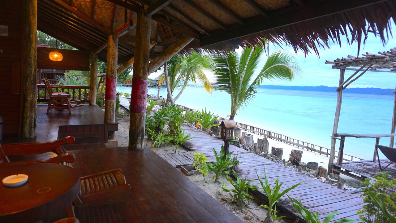 Photo of Patio Balcony in Mansuar Island