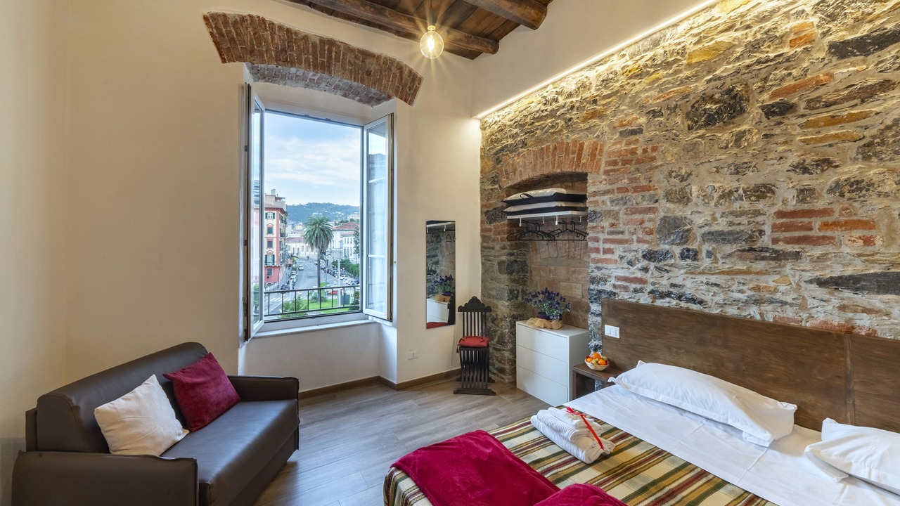 Photo of Bedroom in La Spezia Historic Centre