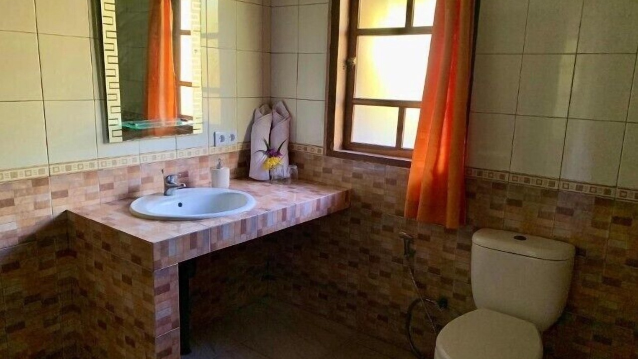 Photo of Bathroom in Maumere