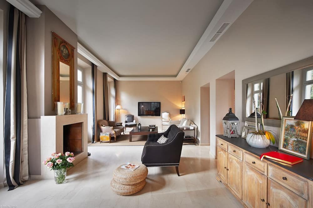 Photo of Bedroom in Prado - Republique