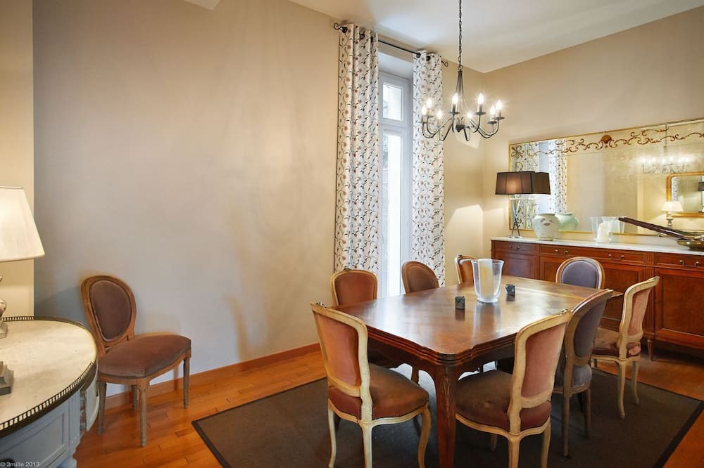 Photo of Livingroom in Prado - Republique