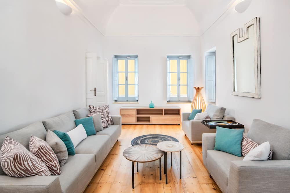 Photo of Bedroom in Karterados