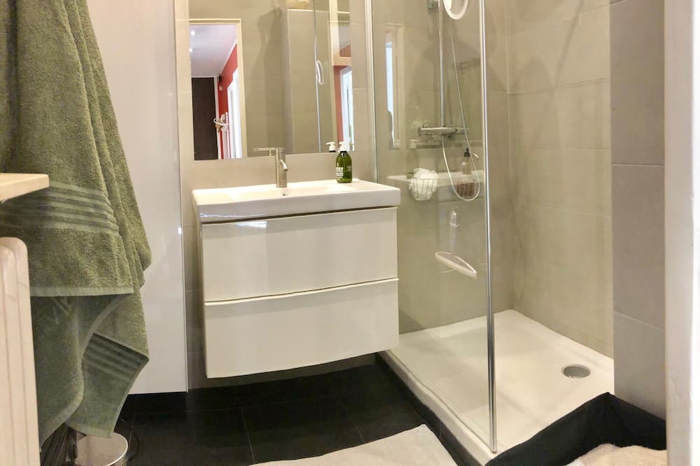 Photo of Bathroom in Liberation