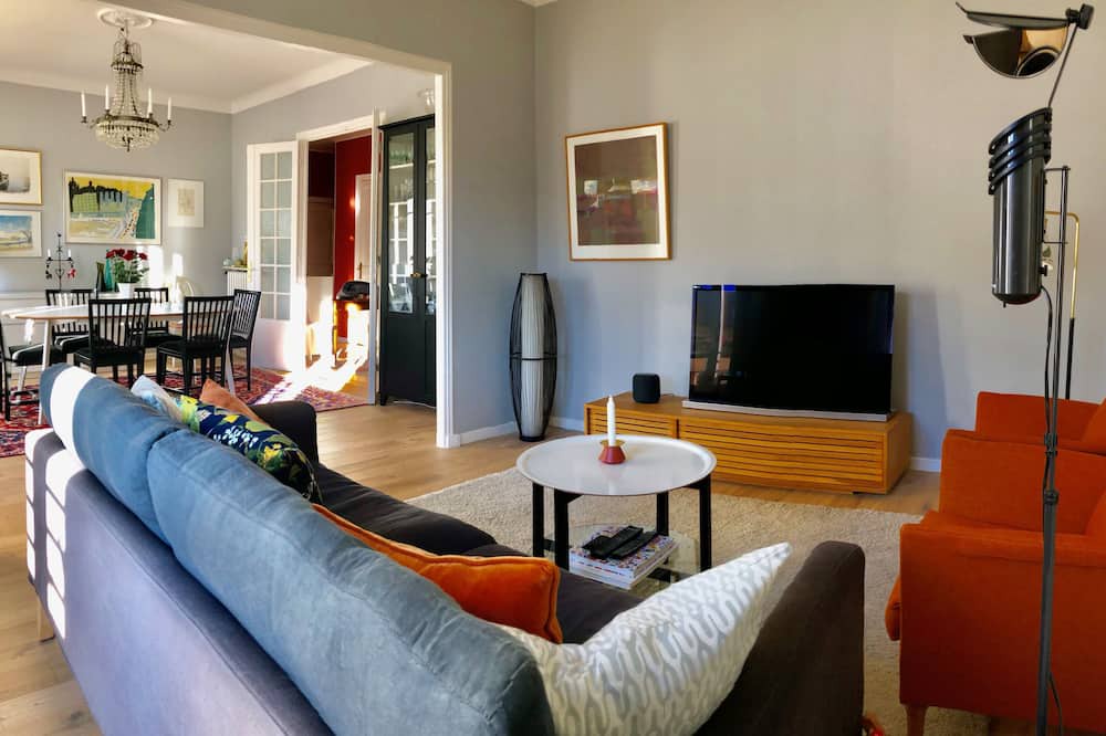 Photo of Livingroom in Liberation