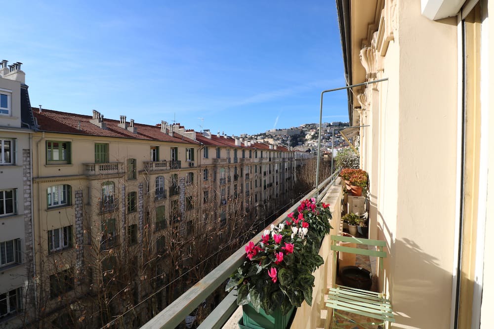Photo of Patio Balcony in Liberation