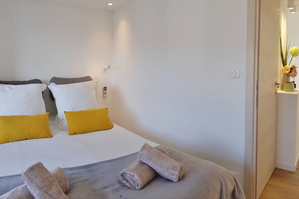 Photo of Bedroom in Golfe Juan