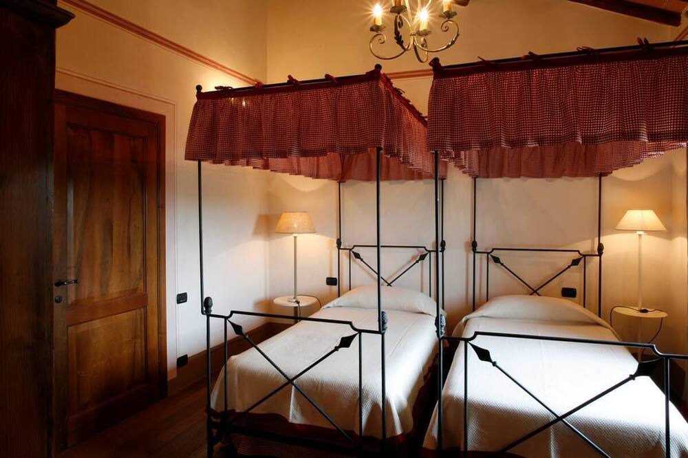 Photo of Bedroom in Mercatale Val di Pesa