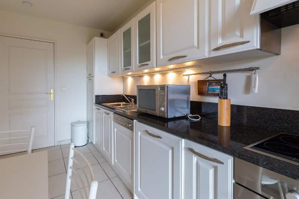Photo of Kitchen in Riou - Petit Juas - Av de Grasse