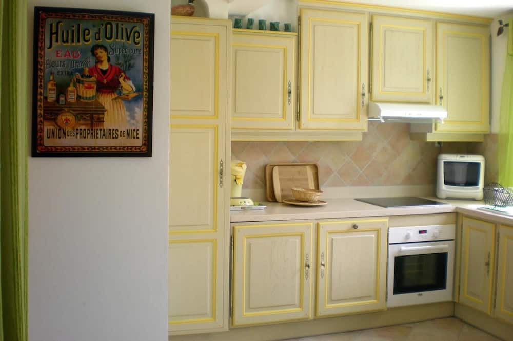 Photo of Kitchen in Le Broc