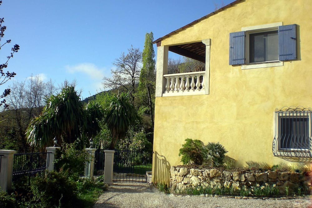 Photo of Outdoor in Le Broc