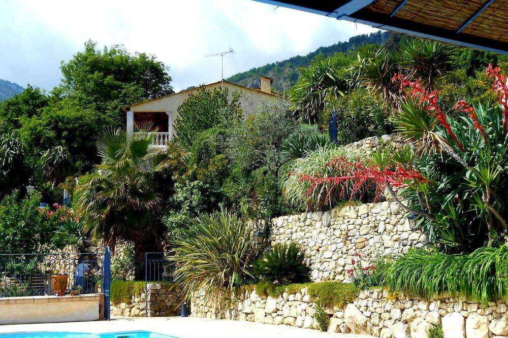 Photo of Outdoor in Le Broc