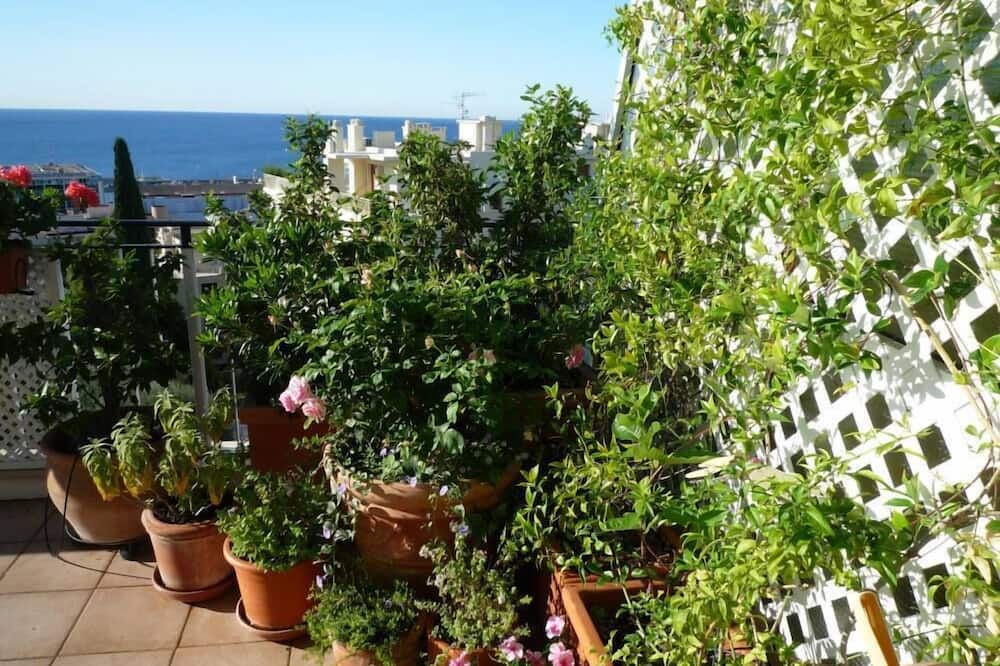 Photo of Patio Balcony in La Madeleine