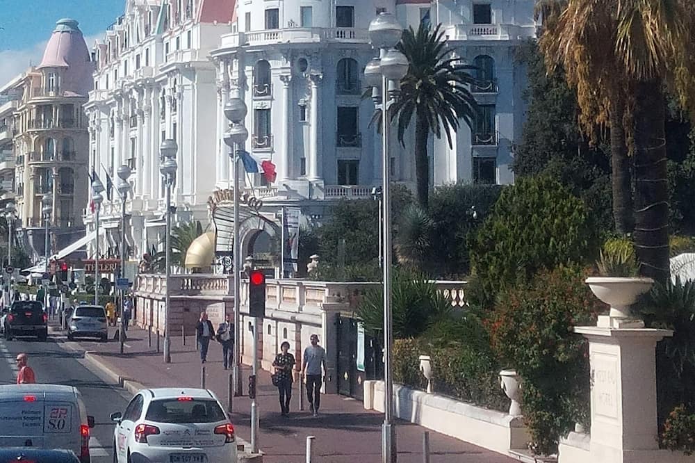 Photo of Outdoor in La Madeleine