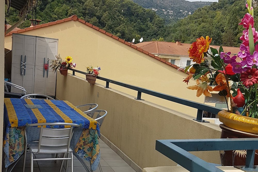 Photo of Patio Balcony in Saint-Andre-de-la-Roche