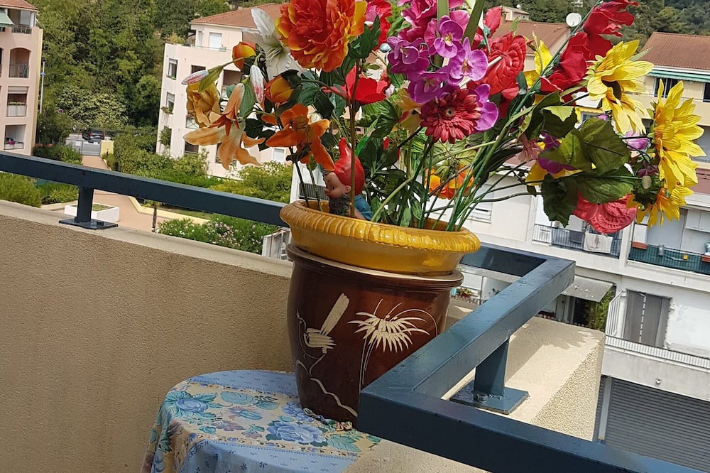 Photo of Patio Balcony in Saint-Andre-de-la-Roche