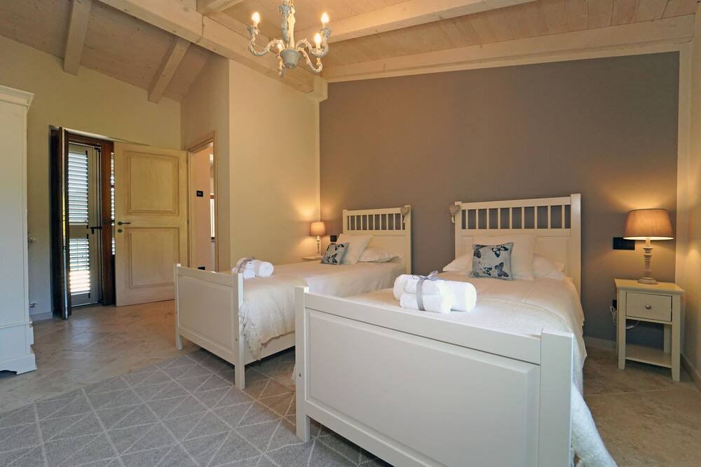 Photo of Bedroom in Licciana Nardi
