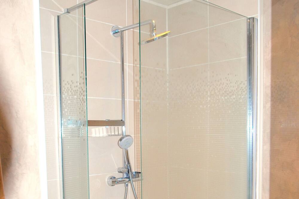 Photo of Bathroom in Cannes
