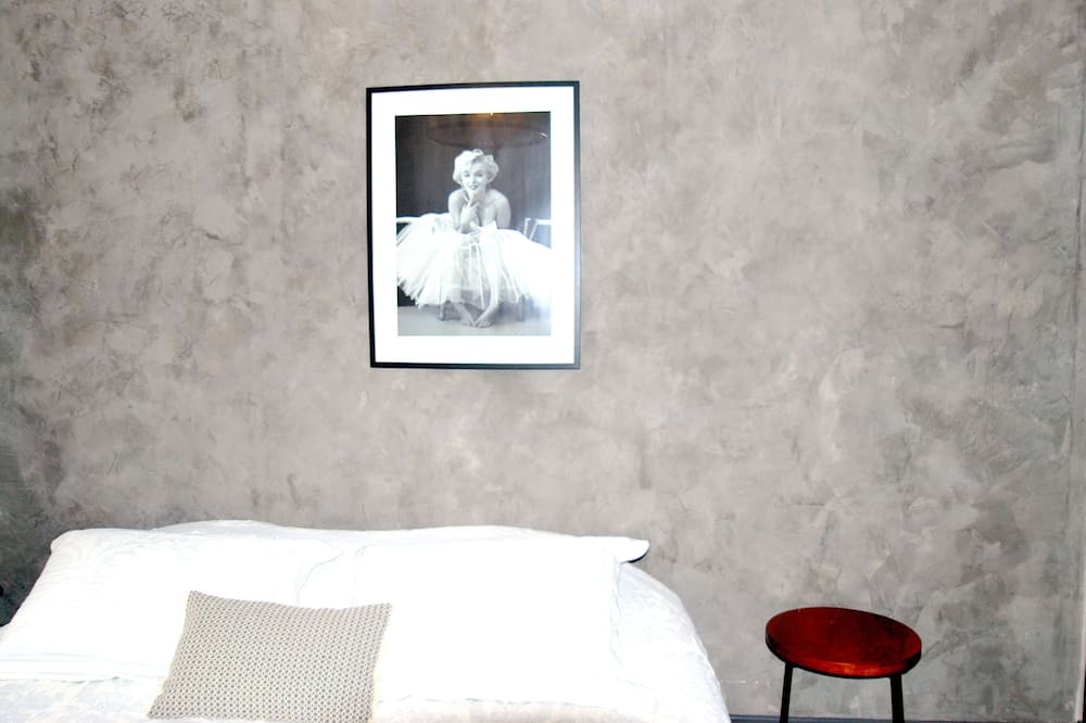 Photo of Bedroom in Cannes