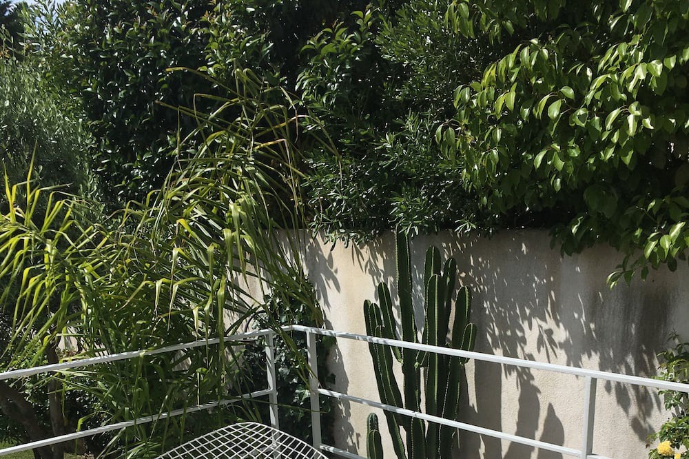 Photo of Patio Balcony in Carnot